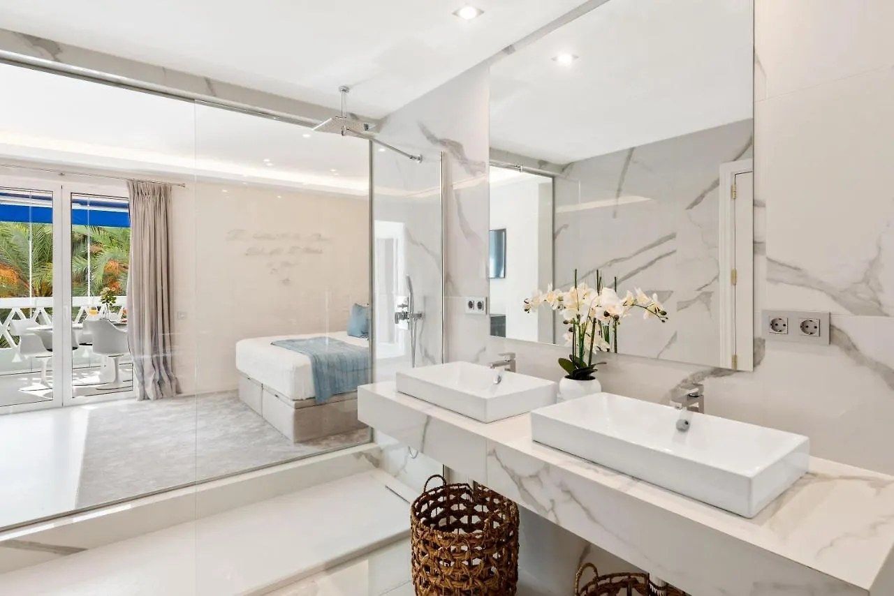 Lujoso Apartamento De 2 Dormitorios En Banus Marbella
